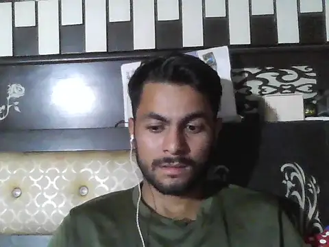 Snapshot of ursdreamperson chatting on November 2025 02:32:01 PM ursdreamperson online show from November 2025 02:32:01 PM