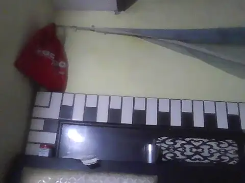 ursdreamperson online show from December 2025 05:09:01 AM