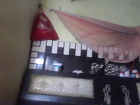 ursdreamperson online show from January 2026 04:52:01 AM