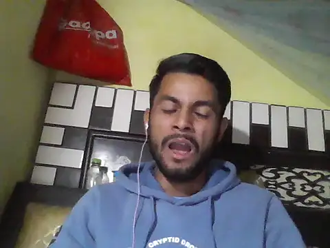 ursdreamperson online show from December 2025 04:28:02 AM