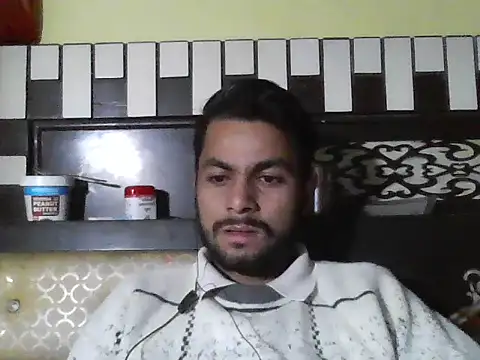 ursdreamperson online show from December 2025 04:01:01 AM