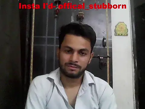 Snapshot of ursdreamperson chatting on May 2026 01:02:01 AM ursdreamperson online show from May 2026 01:02:01 AM