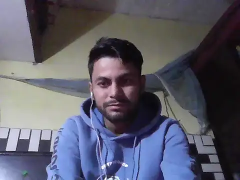 Snapshot of ursdreamperson chatting on December 2025 02:10:02 AM ursdreamperson online show from December 2025 02:10:02 AM