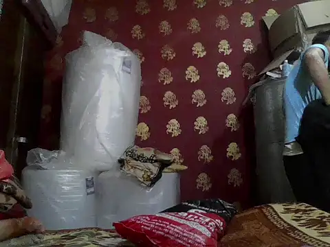 ursdreamperson online show from February 2026 01:13:02 PM