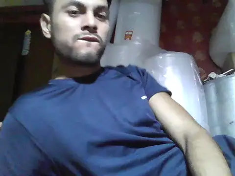 Snapshot of ursdreamperson chatting on November 2025 04:23:02 AM ursdreamperson online show from November 2025 04:23:02 AM