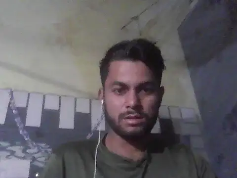 Snapshot of ursdreamperson chatting on November 2025 01:10:01 AM ursdreamperson online show from November 2025 01:10:01 AM