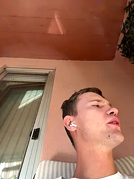 Snapshot of Italy_sex_boy chatting on October 2025 12:09:01 PM Italy sex boy online show from October 2025 12:09:01 PM
