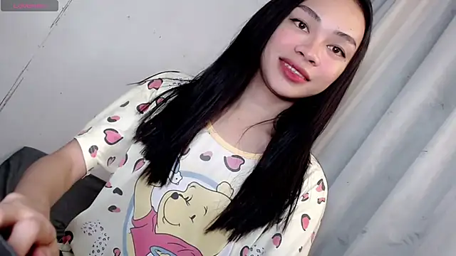 Mysterious tgirl online show from October 2025 07:46:01 PM