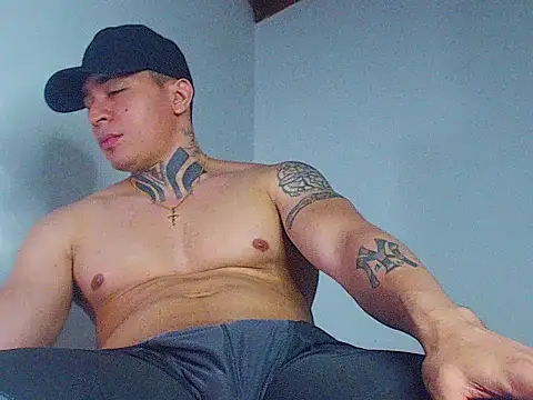 cristopher 22cm online show from June 2026 03:06:02 AM