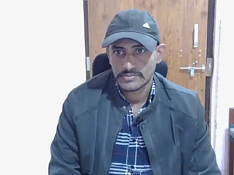 krishjaat43 online show from December 2025 10:36:02 AM