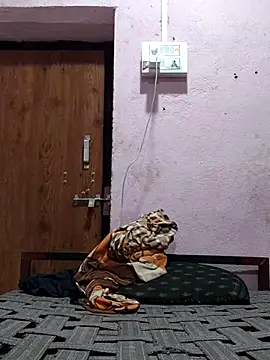 krishjaat43 online show from October 2025 06:42:02 PM