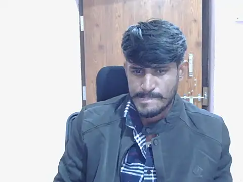 krishjaat43 online show from November 2025 06:40:02 PM