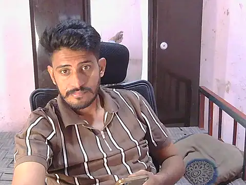 krishjaat43 online show from April 2026 01:31:02 PM