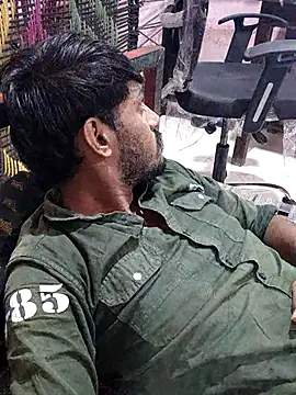 krishjaat43 online show from November 2025 02:59:01 AM