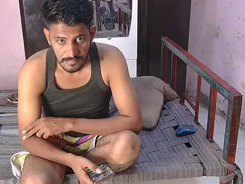 krishjaat43 online show from April 2026 07:32:02 AM