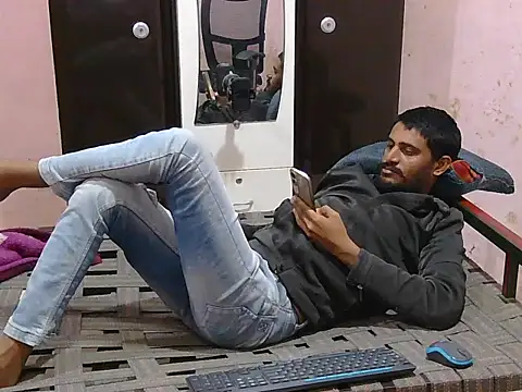 krishjaat43 online show from February 2026 07:31:01 PM