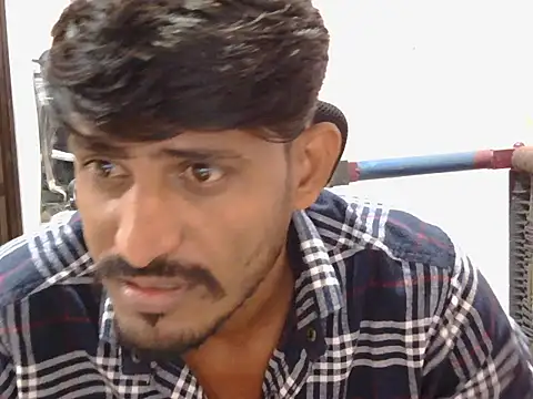 krishjaat43 online show from November 2025 05:06:01 PM