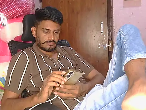 krishjaat43 online show from April 2026 03:13:02 AM