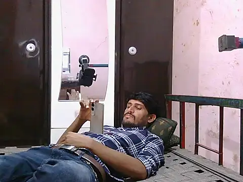 krishjaat43 online show from October 2025 12:59:02 PM