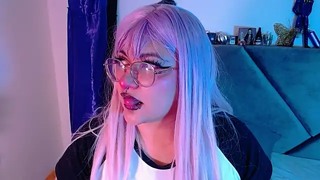 Snapshot of XxGreenGoodxX chatting on December 2025 11:25:02 PM XxGreenGoodxX online show from December 2025 11:25:02 PM