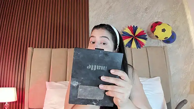  Cris Spicy  online show from June 2026 07:55:02 PM