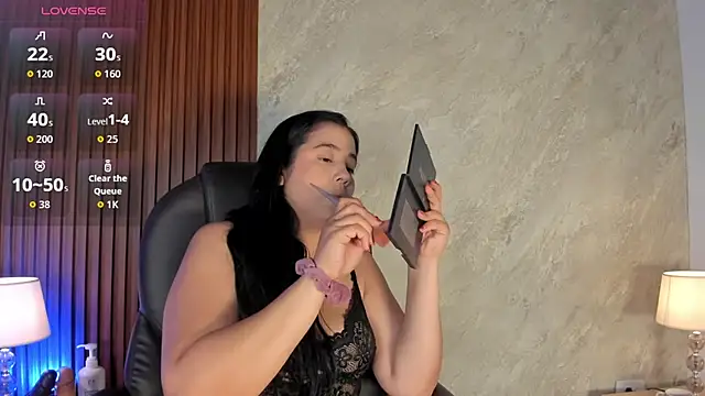 Snapshot of _Cris_Spicy_ chatting on October 2025 05:37:01 PM Cris Spicy online show from October 2025 05:37:01 PM
