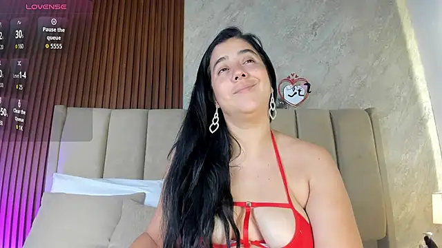  Cris Spicy  online show from November 2025 05:05:01 PM