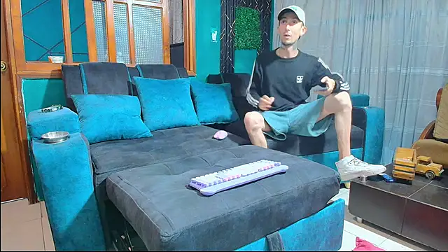 tom-y-alexa online show from February 2026 12:10:02 AM