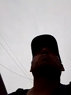 Lujor online show from April 2026 10:47:01 PM