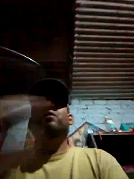 Snapshot of Lujor chatting on May 2026 02:20:01 AM Lujor online show from May 2026 02:20:01 AM