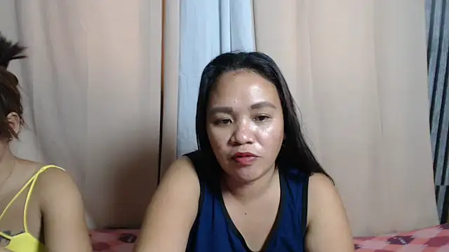 Snapshot of joanpetite chatting on October 2025 02:57:01 AM joanpetite online show from October 2025 02:57:01 AM