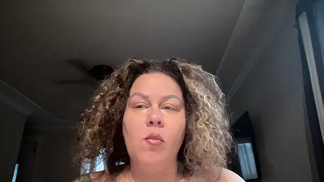 Snapshot of number1slut chatting on October 2025 01:23:02 PM number1slut online show from October 2025 01:23:02 PM