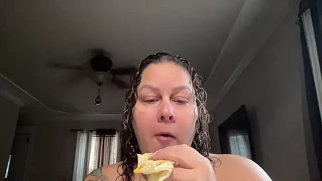 Snapshot of number1slut chatting on October 2025 01:34:01 PM number1slut online show from October 2025 01:34:01 PM