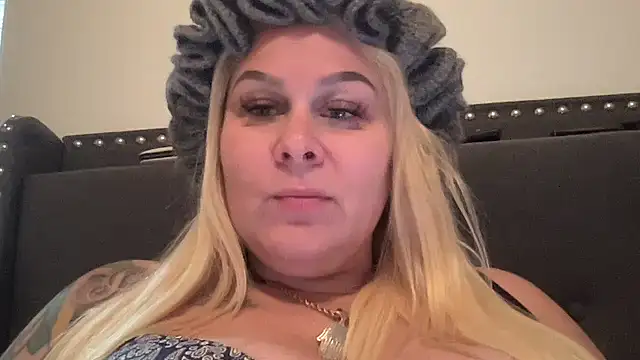 Snapshot of number1slut chatting on November 2025 02:45:02 AM number1slut online show from November 2025 02:45:02 AM