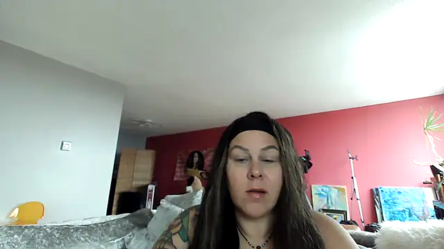 Snapshot of number1slut chatting on November 2025 04:40:02 PM number1slut online show from November 2025 04:40:02 PM