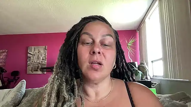 number1slut online show from April 2026 06:25:01 PM