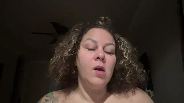 Snapshot of number1slut chatting on November 2025 12:48:01 PM number1slut online show from November 2025 12:48:01 PM