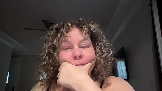 Snapshot of number1slut chatting on November 2025 04:55:02 PM number1slut online show from November 2025 04:55:02 PM