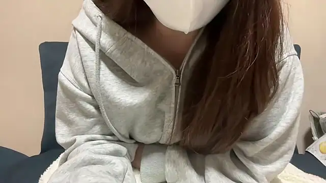 Snapshot of mayu06000 chatting on October 2025 06:18:02 PM mayu06000 online show from October 2025 06:18:02 PM