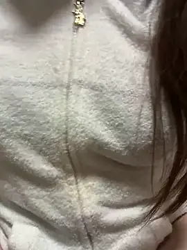 Snapshot of mayu06000 chatting on October 2025 04:29:02 PM mayu06000 online show from October 2025 04:29:02 PM