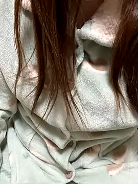 Snapshot of mayu06000 chatting on December 2025 05:28:02 PM mayu06000 online show from December 2025 05:28:02 PM