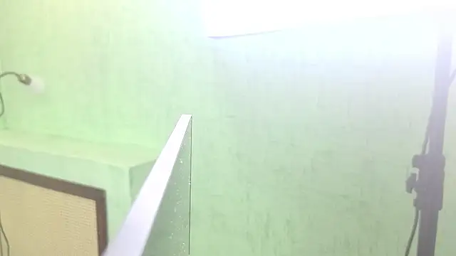 Snapshot of Wendy_Waves chatting on October 2025 11:53:01 AM Wendy Waves online show from October 2025 11:53:01 AM