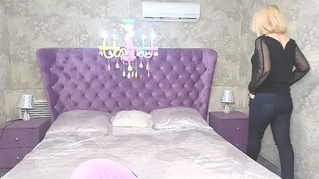 Snapshot of Wendy_Waves chatting on January 2026 12:08:01 PM Wendy Waves online show from January 2026 12:08:01 PM