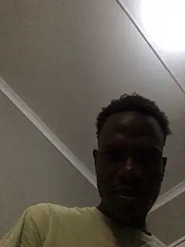 cuminsidebby online show from December 2025 04:33:02 AM