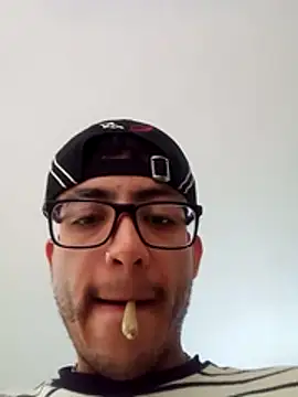 Jaleale33 online show from November 2025 04:07:01 PM