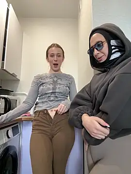 yourfavpsy  online show from April 2026 01:26:01 PM