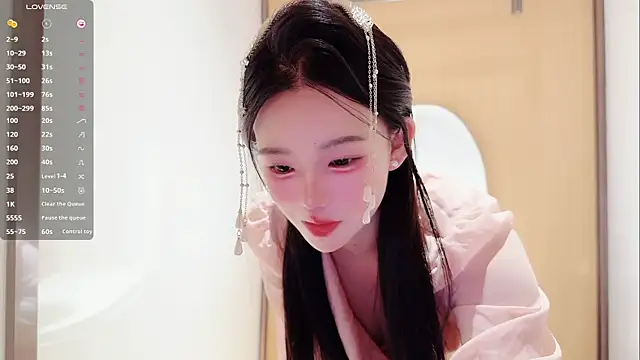 MM-feifei online show from October 2025 03:00:01 PM