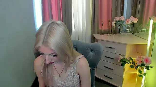 Sarrah blush online show from September 2025 08:24:02 AM