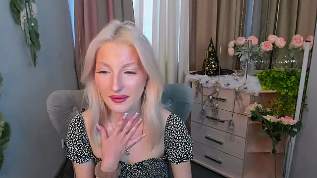 Sarrah blush online show from October 2025 01:10:01 PM