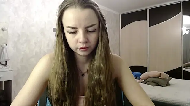 Lio noy online show from December 2025 10:01:02 PM